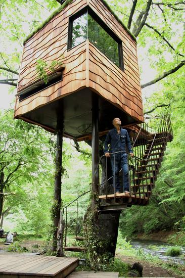 小林崇修建的树屋大多有实际的用途