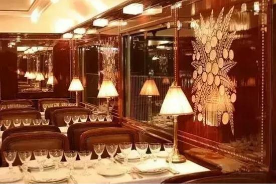 Art Deco“酒店”