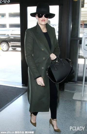 Khloe Kardashian街拍照