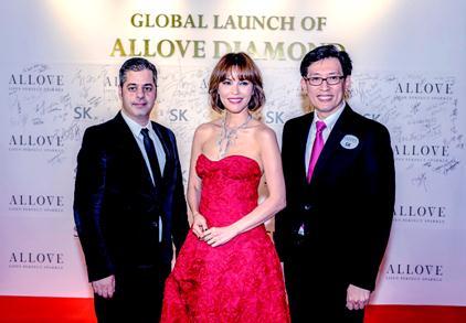 ALLOVE品牌总监Mr.Gai Assouline、新加坡著名影星郑惠玉、Sookee首席执行官Mr。 Daniel Lim