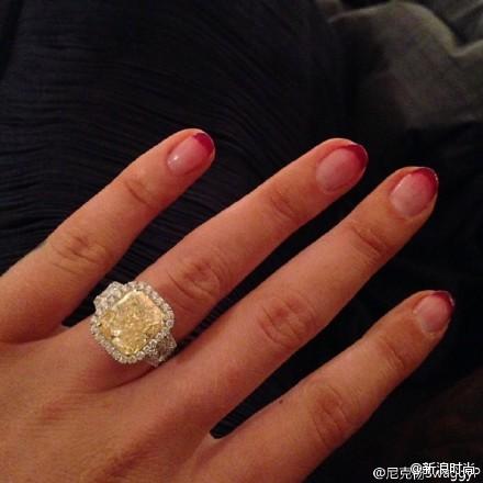 Iggy Azalea收到的订婚钻戒