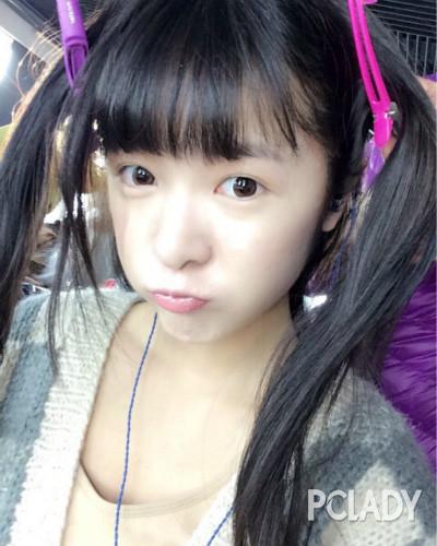 小姑娘愈发出落得清新可人