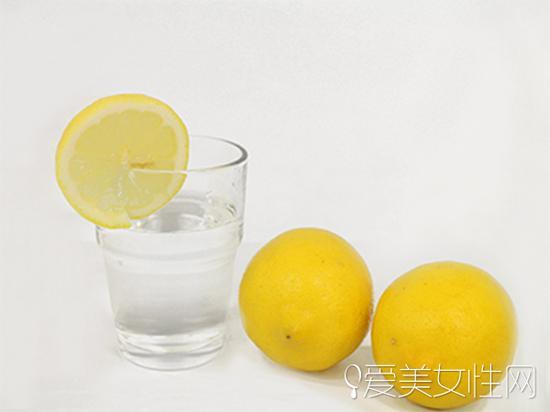 保持身体水分充足