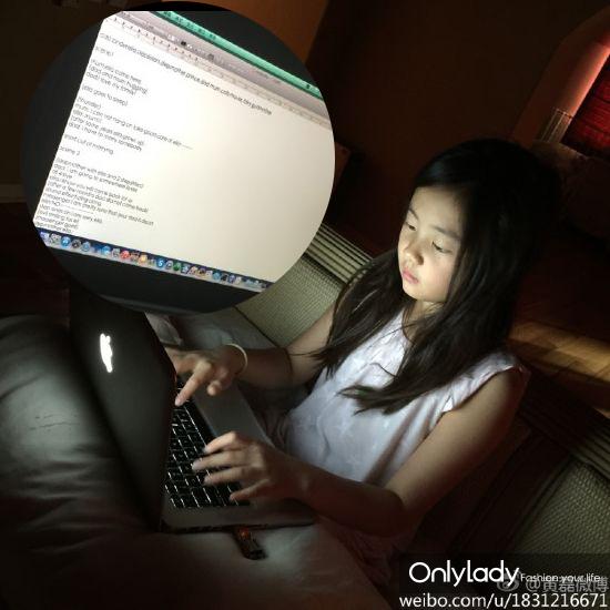 不光口语扎实,人不到10岁就能写英语剧本