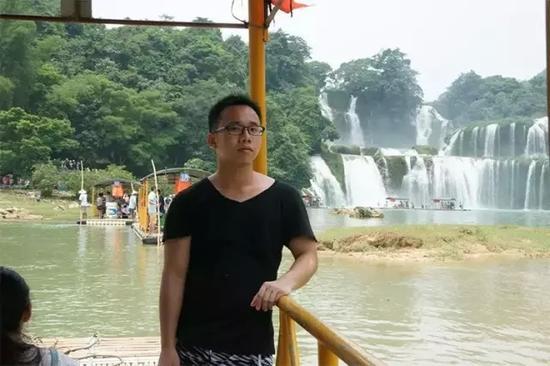 余明达