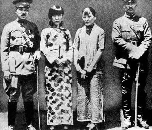 1930年,张学良、于凤至、宋美龄、蒋介石(左起)在南京合影