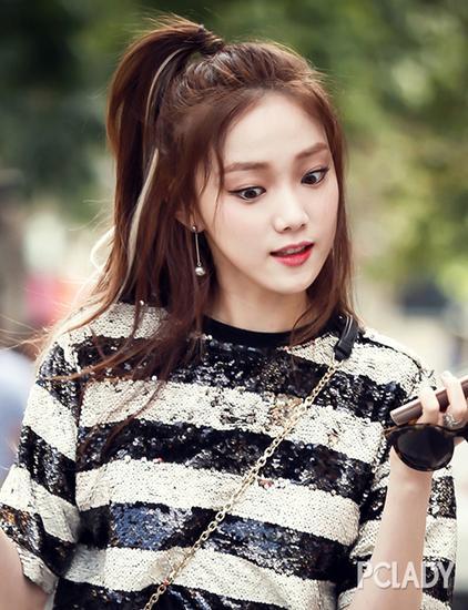 韩国新晋美少女李圣经