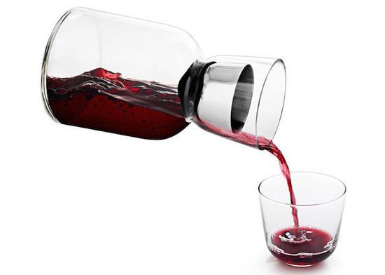 WW Carafe by Benjamin Hubert,2014 年