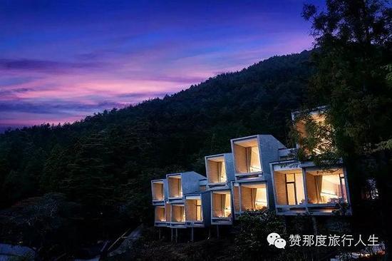 星野佳路热衷把自己的构想直接抛给设计拍档,双方在不断的探讨和深化中孕育每一间酒店。