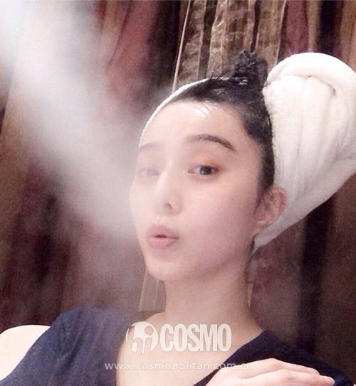 范冰冰在家蒸脸