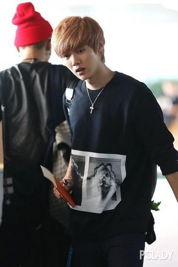 Givenchy 卫衣