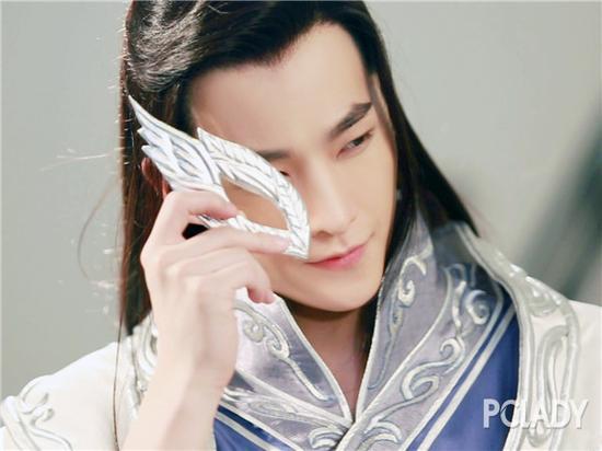 杨洋白衣琴师游戏造型曝光