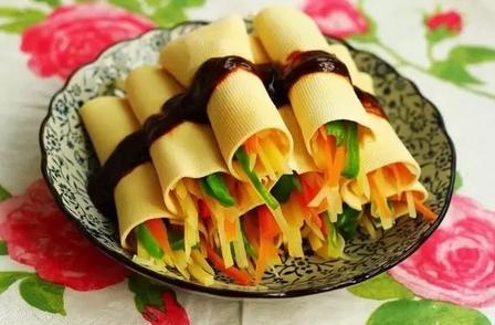 五彩豆皮卷