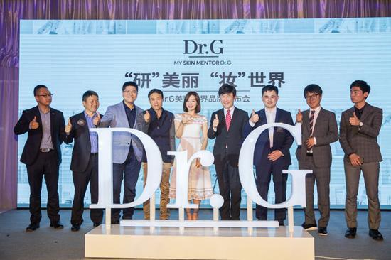 安博士与金智媛、合作伙伴一同开启韩国品牌Dr.G登录中国首发仪式!
