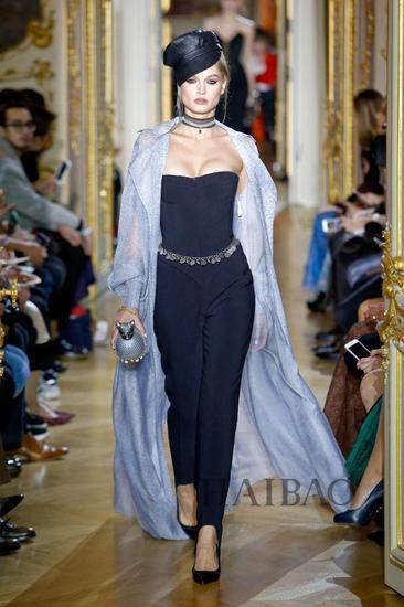 长衫:Ulyana Sergeenko 2016春夏高级定制系列