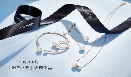 roseonly至臻玫瑰 感恩岁月 致敬母爱