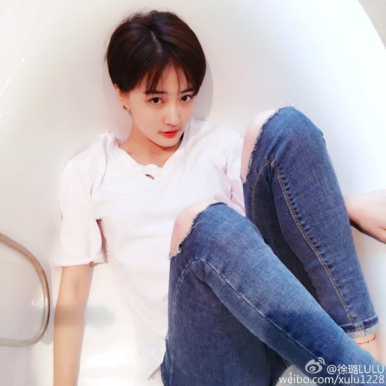 明星代表人物:徐璐 21岁