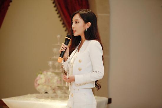 55STYLE总裁于晓晞上台致辞