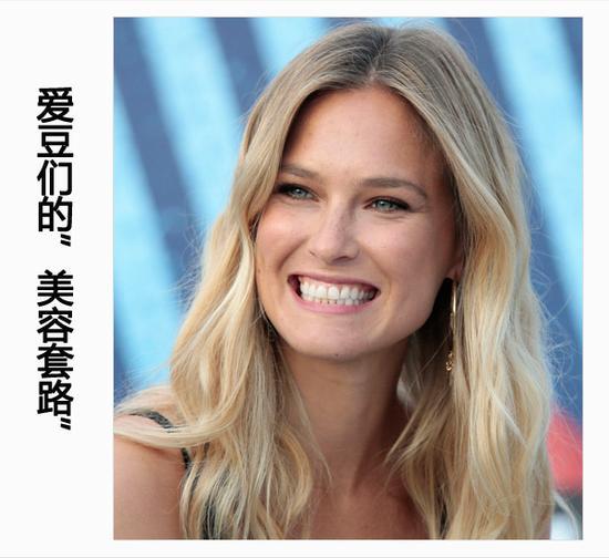 芭儿·拉法莉:敷黄金面膜美容