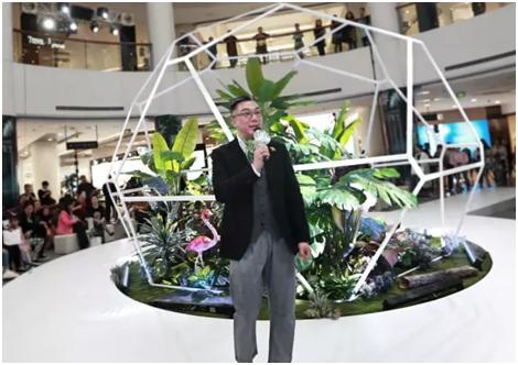 亚洲时尚教主JOJO老师在台上分享AIKERL的蜕变之路