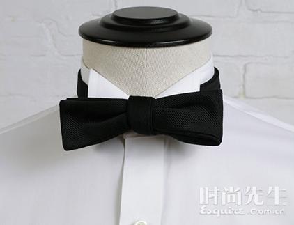 礼服领或者叫飞领
