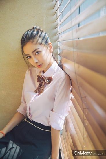 Angelababy《微微一笑很倾城》写真