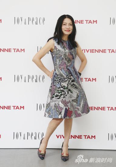 国际著名华裔时装设计师VIVIENNE TAM