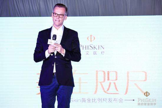 PhiSkin芙艾医疗德国专家、德国Dr。 Timm Golüke Clinic整形医院院长——Dr.Timm Golüke
