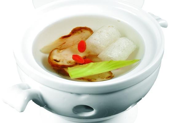 清汤松茸(资料图)