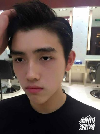 被说长得像吴亦凡,许魏洲,杨洋,你们觉得呢?