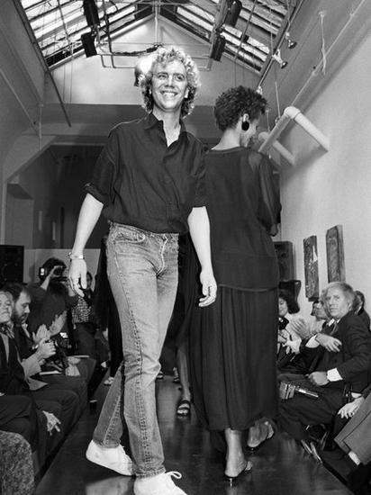 1985年T台秀的结尾,MICHAEL KORS上台