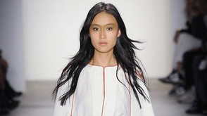 秦舒培连续七年走秀