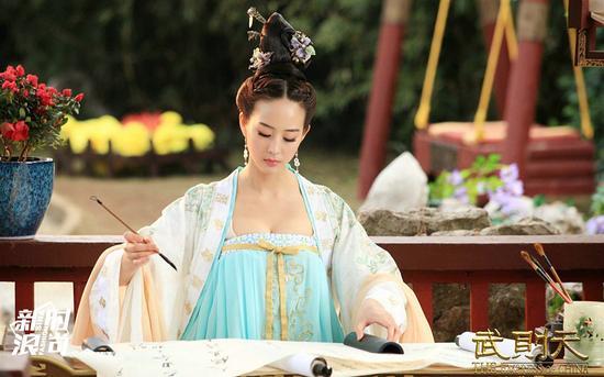 张钧甯在《武媚娘传奇》造型