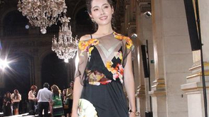 郭碧婷透视裙看秀