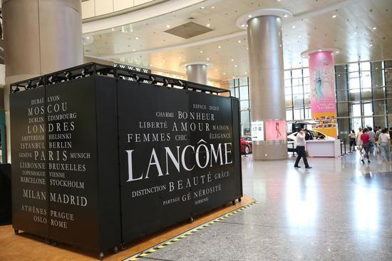 Lancome兰蔻全国首家概念快闪店 神秘黑箱