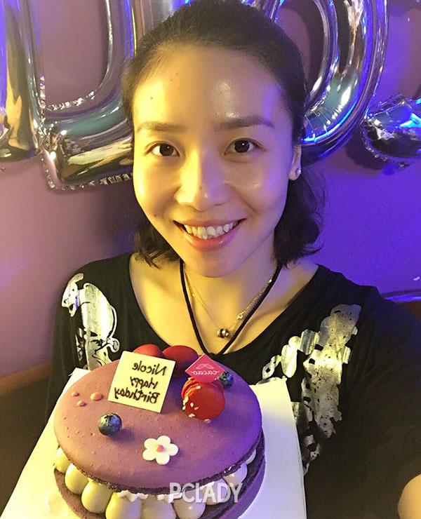 魏秋月在澳门庆祝生日私照