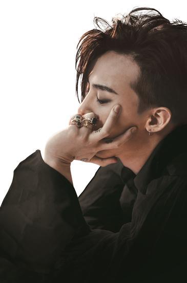 (G-Dragon)