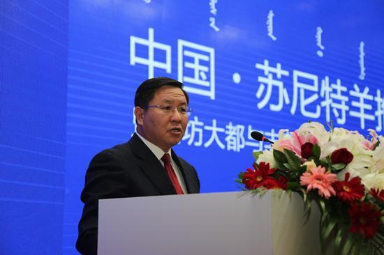 苏尼特左旗旗委常委、政府常务副旗长-旺海军致辞