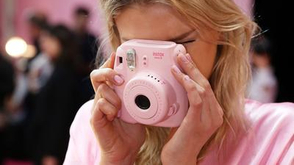 超模后台玩自拍