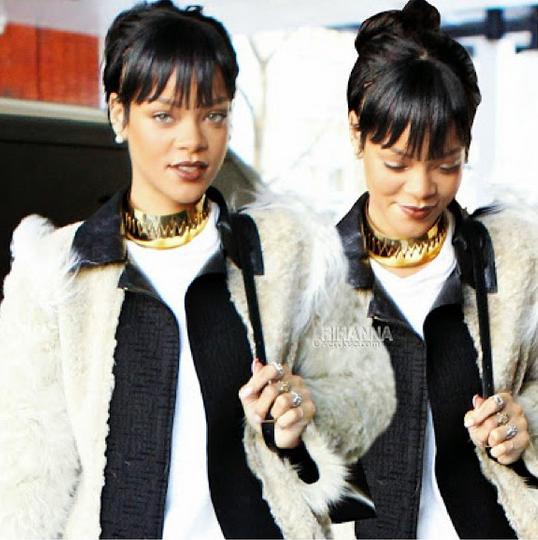 Rihanna用这件金色锯齿短项链搭配毛毛外套,这样的特别版Choker还真是撞不起来。