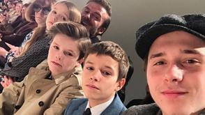 小贝全家坐镇贝嫂大秀