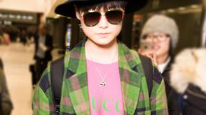 李宇春出发米兰