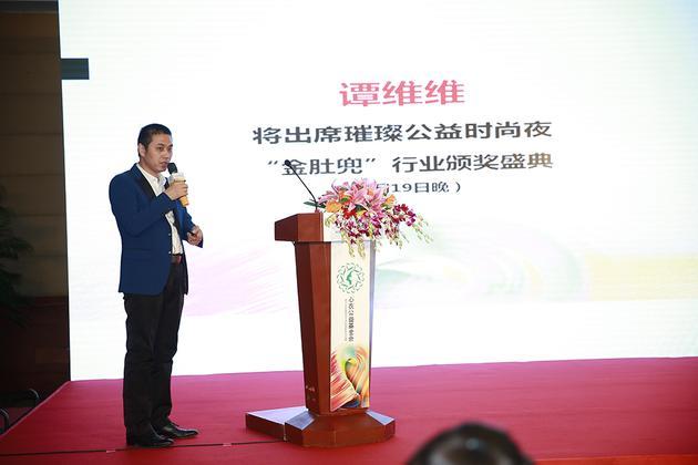 SIUF中国内衣展暨中国内衣文化周创始人张峰伟介绍2017中国内衣文化周情况