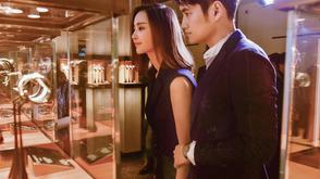 袁弘张歆艺拖手来看表