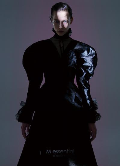 M essential AW17海报