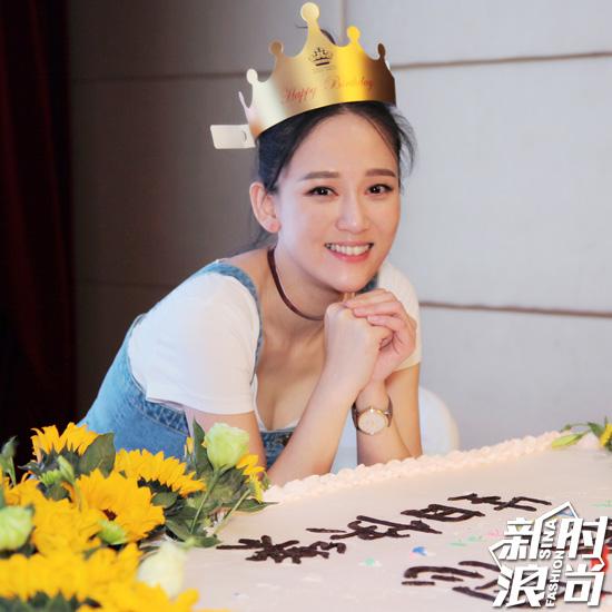 陈乔恩微博po庆生照