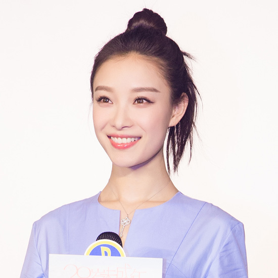 倪妮丸子头(图片来源:@倪妮V)