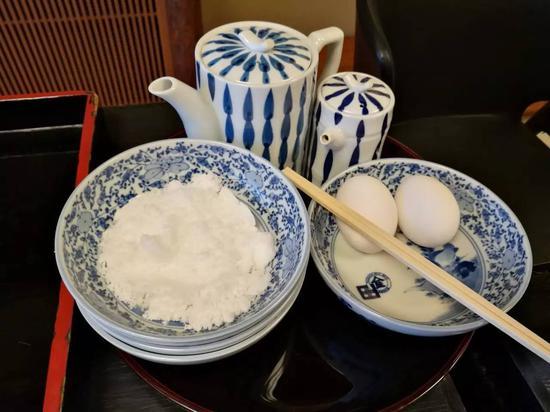 和田金寿喜烧配料:糖、鸡蛋和伊势酱油/叶酱