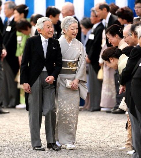 日本天皇天后游园会 图片来源自gettyimages.com