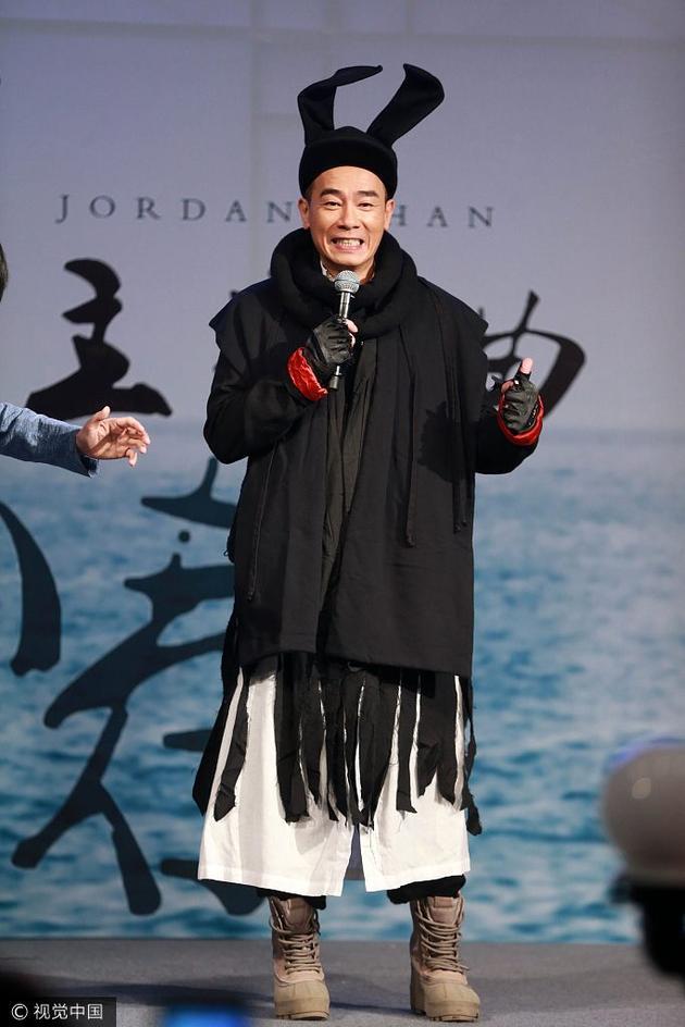陈小春略drama的造型